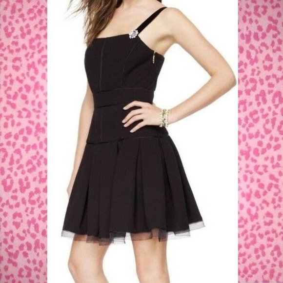 JUICY COUTURE BROOCH DETAIL PINK PONTE DRESS size 6 ~ RETAIL $228 - Picture 3 of 11